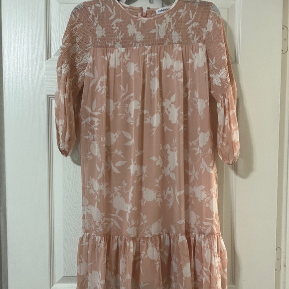 Size 4 Calvin Klein blush floral dress - Picture 1 of 3